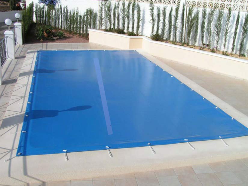 LONA PISCINA DE INVIERNO 5 X 8 METROS AZUL-NEGRA CON OLLAO INOXIDABLE  SOLDADA CON ALTA