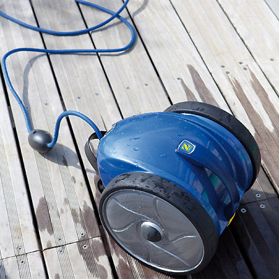 Diseño ergonómico del limpiafondos eléctrico ZODIAC VORTEX 1